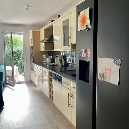 F4 En Rez De Jardin Apartment